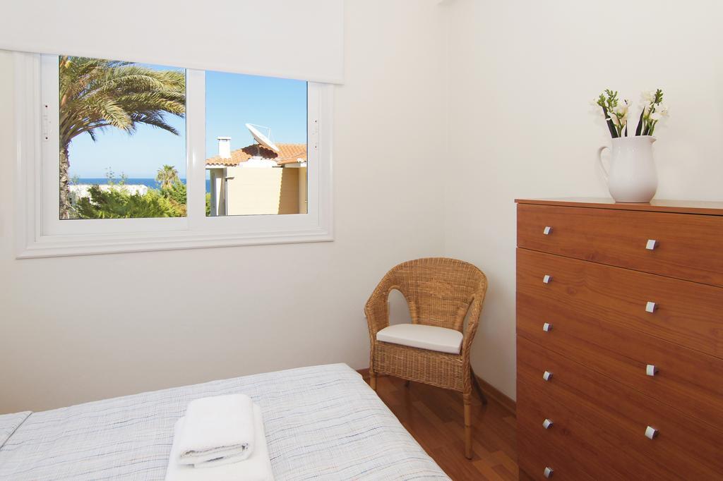 Villa Celine Protaras Bagian luar foto